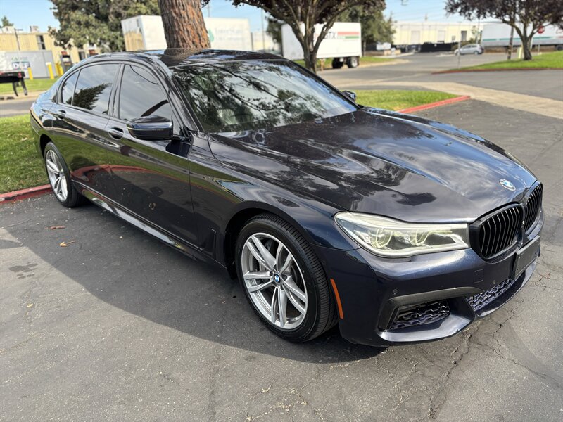 bmw 7 series 2017 WBA7F0C36HGM21501 image bmw 7 series 2017 WBA7F0C36HGM21501 image